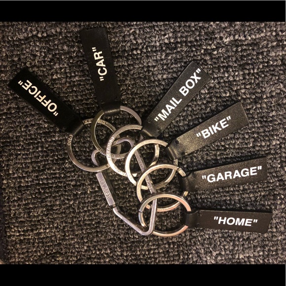 Off-White Label Keyring - Picture 2 of 5